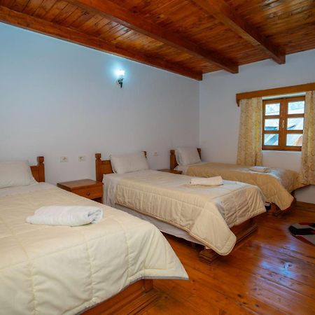 Bujtina Berishta Theth Hotel Buitenkant foto