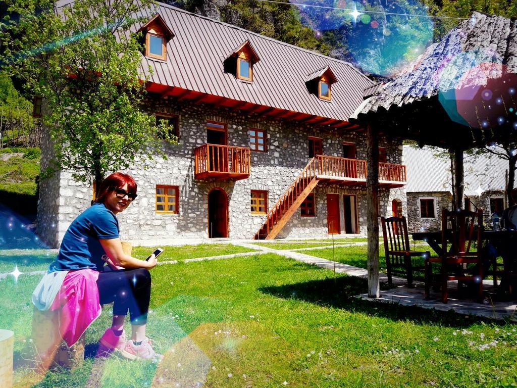 Bujtina Berishta Theth Hotel Buitenkant foto