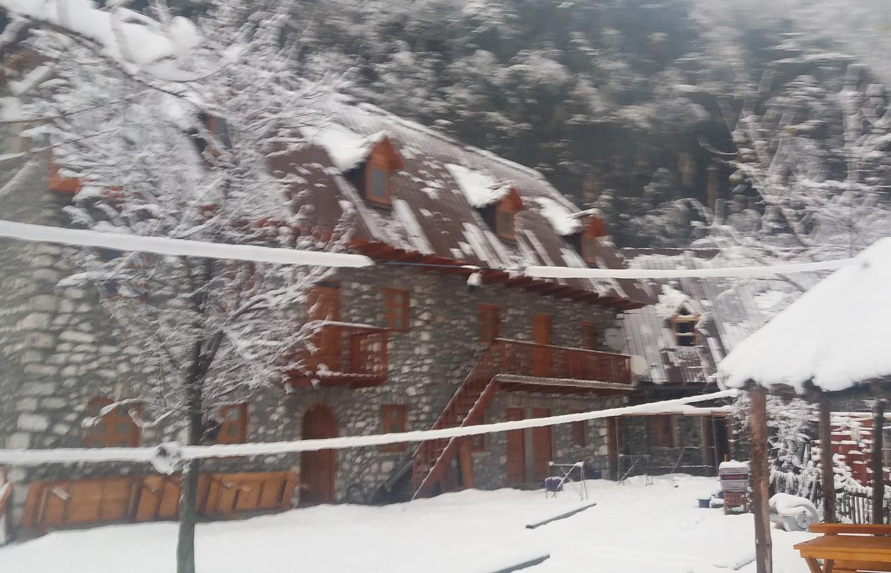 Bujtina Berishta Theth Hotel Buitenkant foto